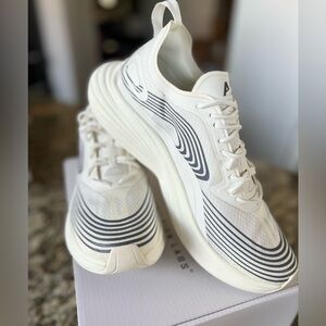 New APL Streamline Rubber-Trimmed Ripstop Sneakers - Ivory/Smoke 8